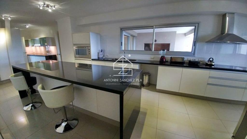 Exclusivo departamento en venta Playa Brava 4 -