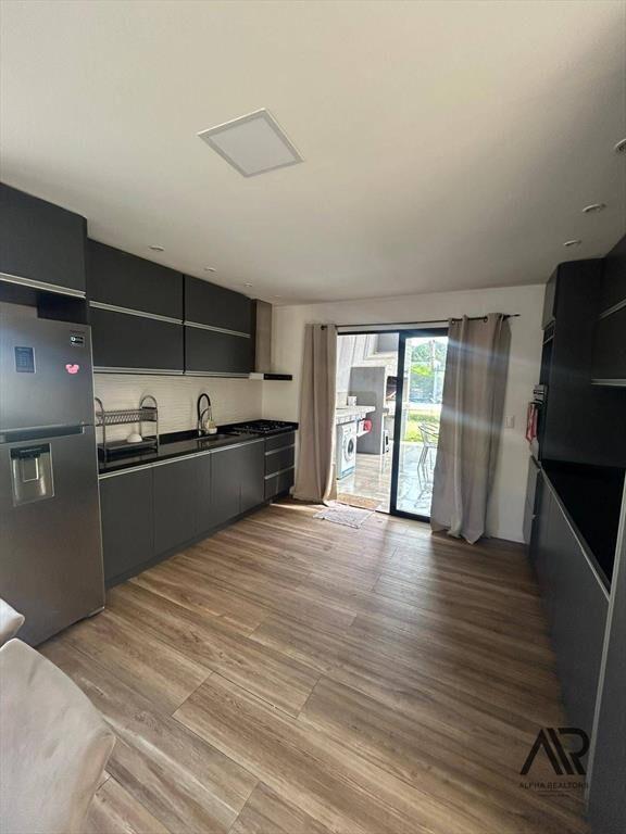 Casa 3 dormitorios con piscina en alquiler temporario