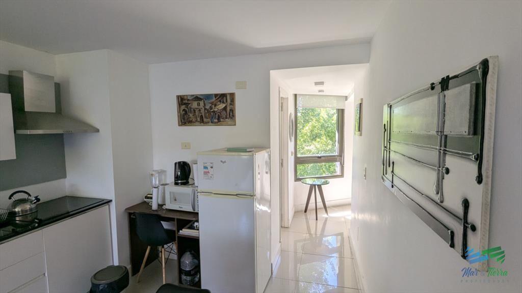 Venta de apartamento 1 dormitorio 2 baños en avenida Pedra