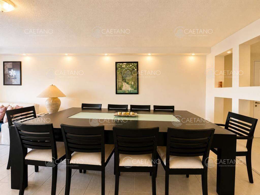 Venta apartamento 3 dormitorios mas servicio, -
