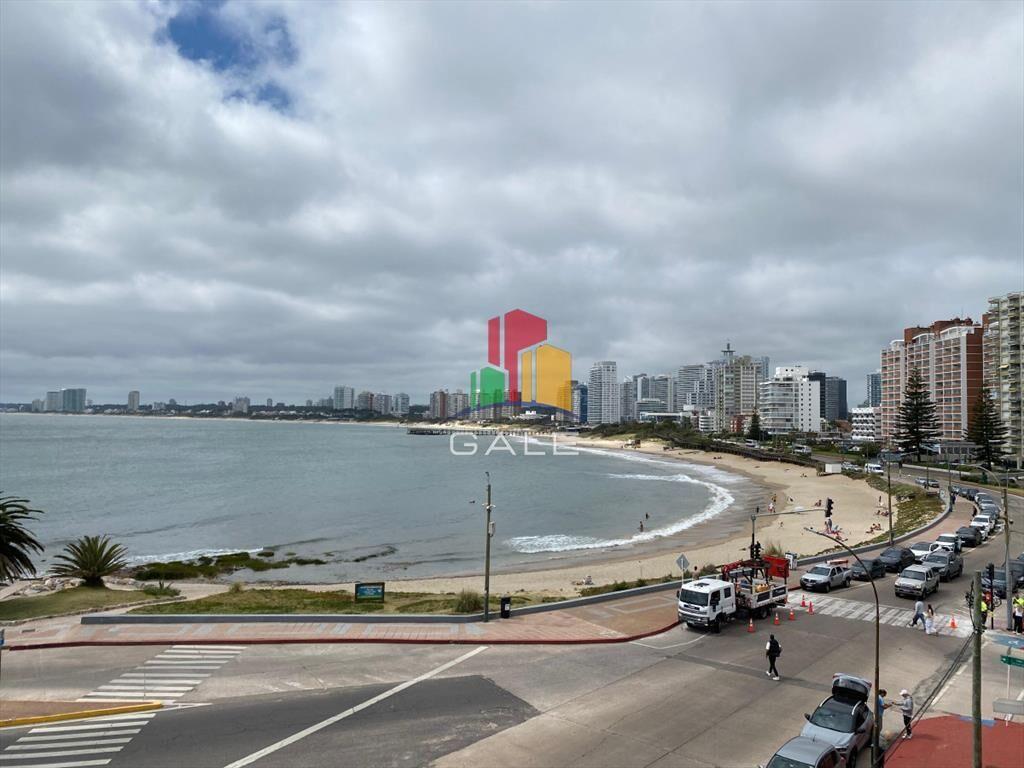 Vende apartamento con vista al mar de 3 Punta del