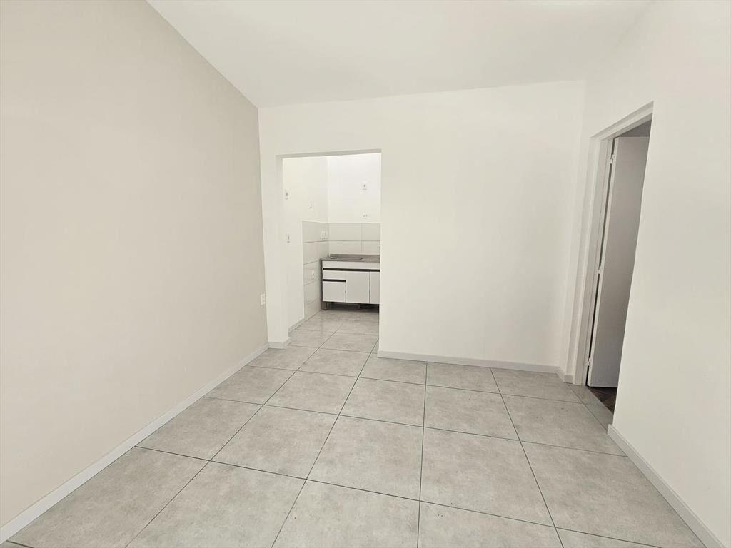 Venta apartamento de 1 dormitorio, planta baja- Carrasco No