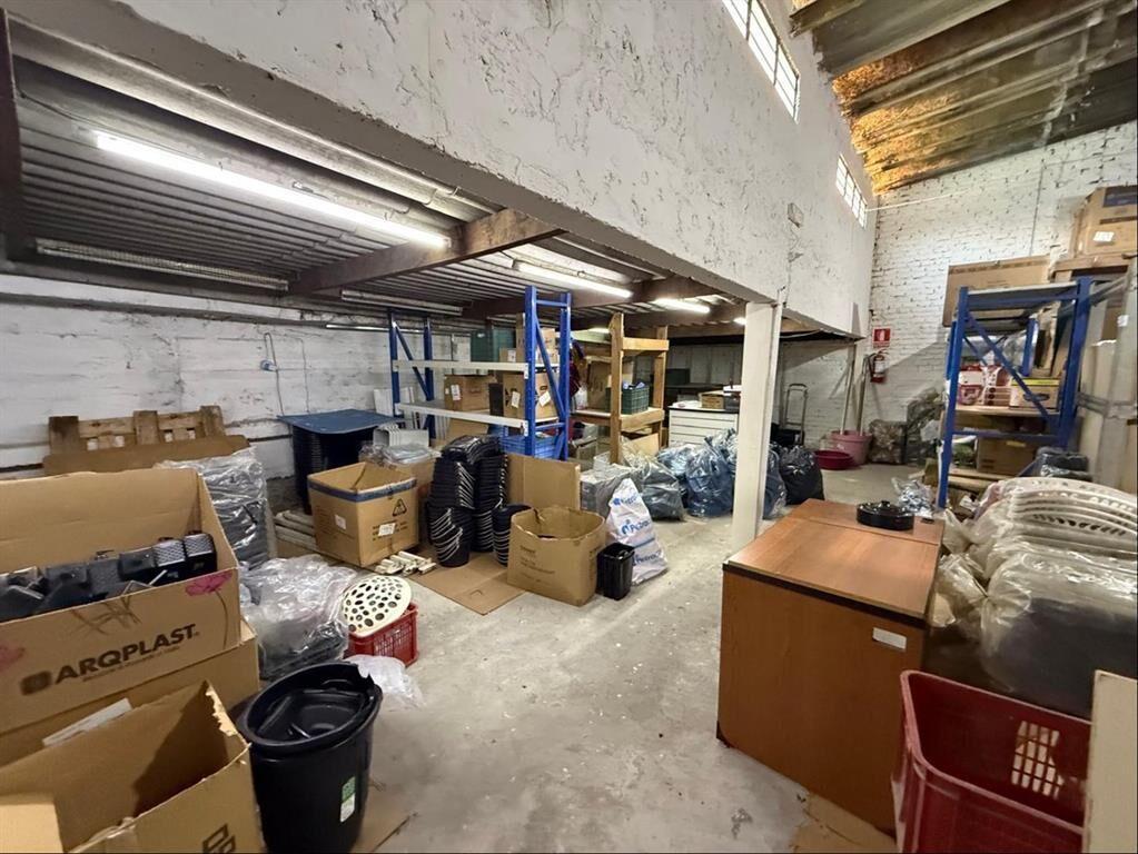 VENTA Local comercial de 240m2 en Perez Castellanos