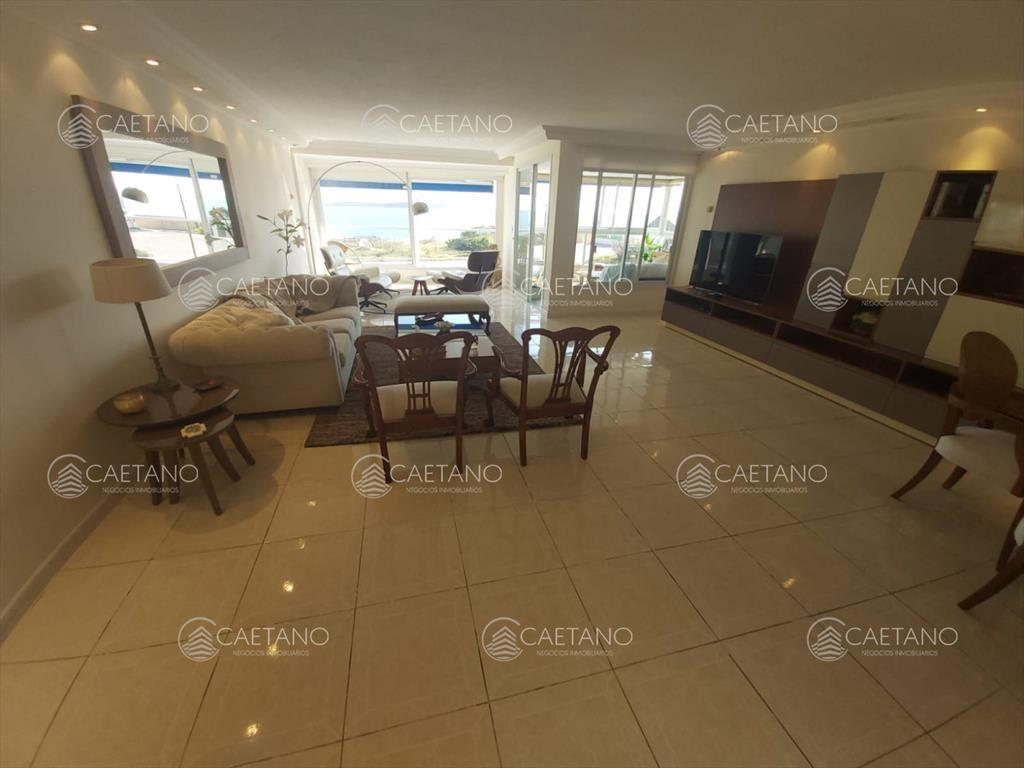 IV- Apartamento frente a la Isla Gorriti de Punta del Este