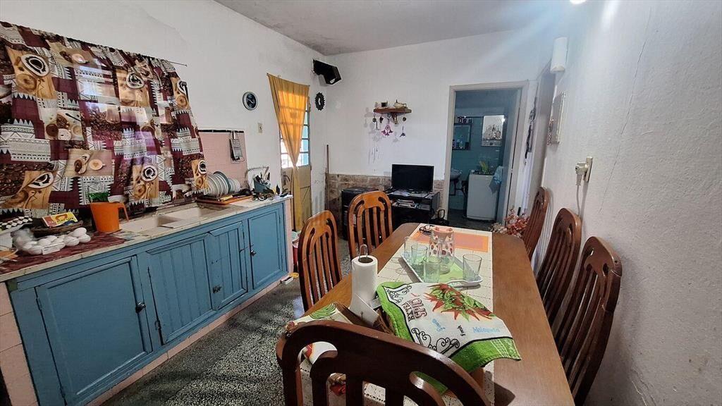 Venta 3 casas con renta activa