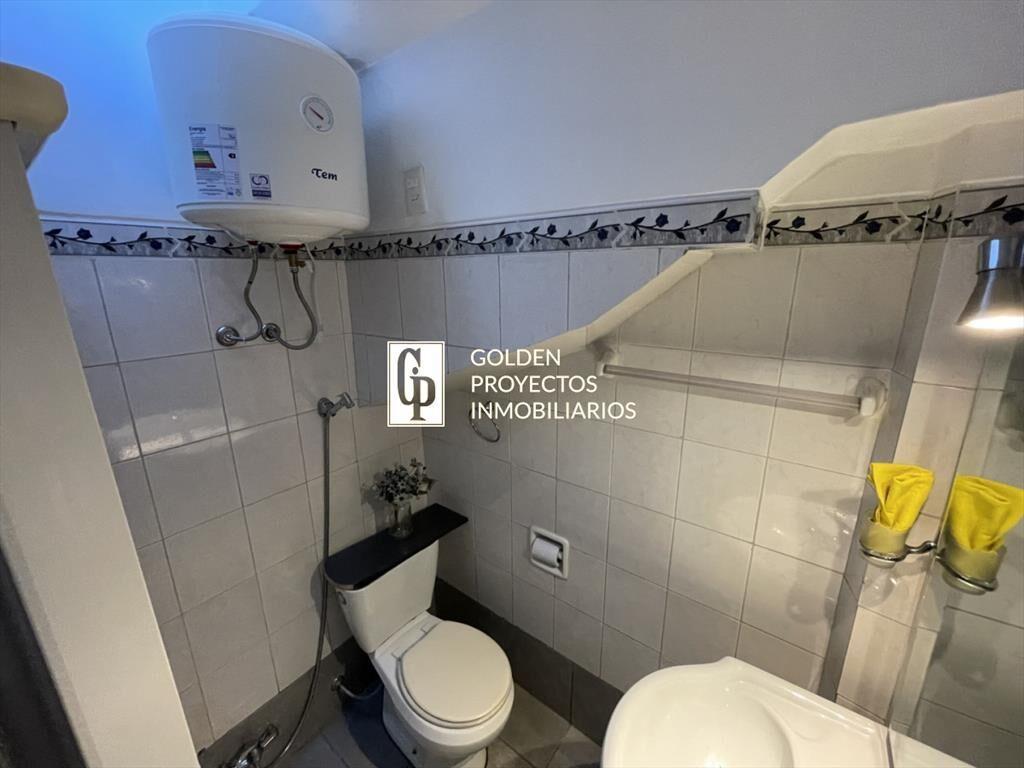 apartamento en venta un dormitorio y patio en Brazo Orienta