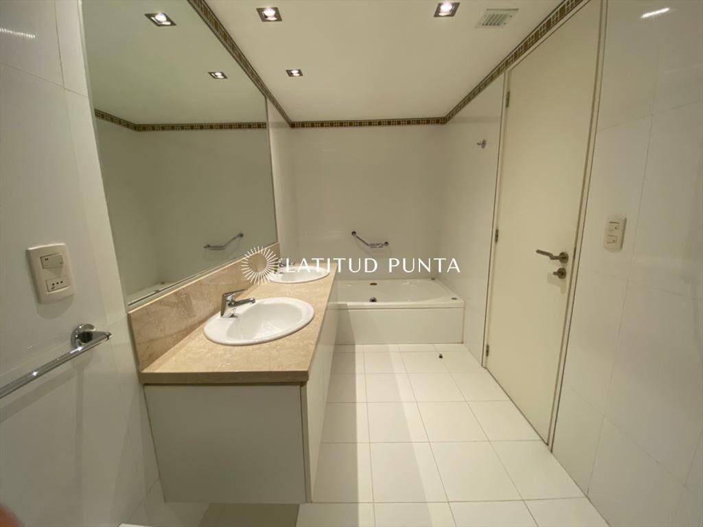 Apartamento 2 dormitorios en suite + dep. Le Parc