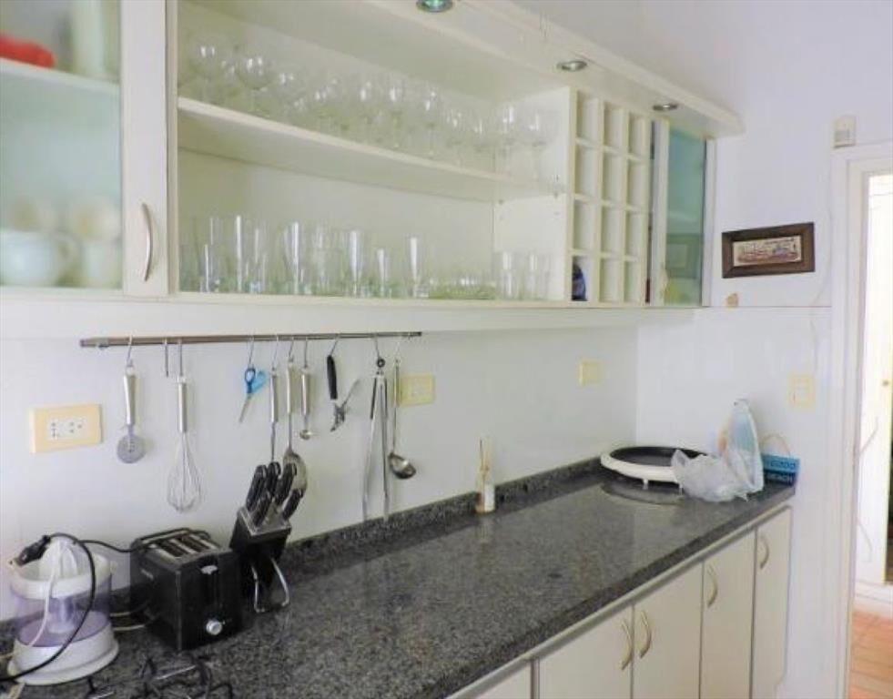 CASA EN VENTA DE 4 DORMITORIOS EN LA BARRA