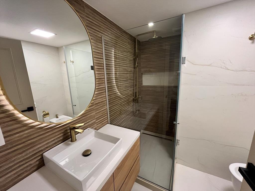 Venta con renta apartamento 3 dormitorios y garaje Golf