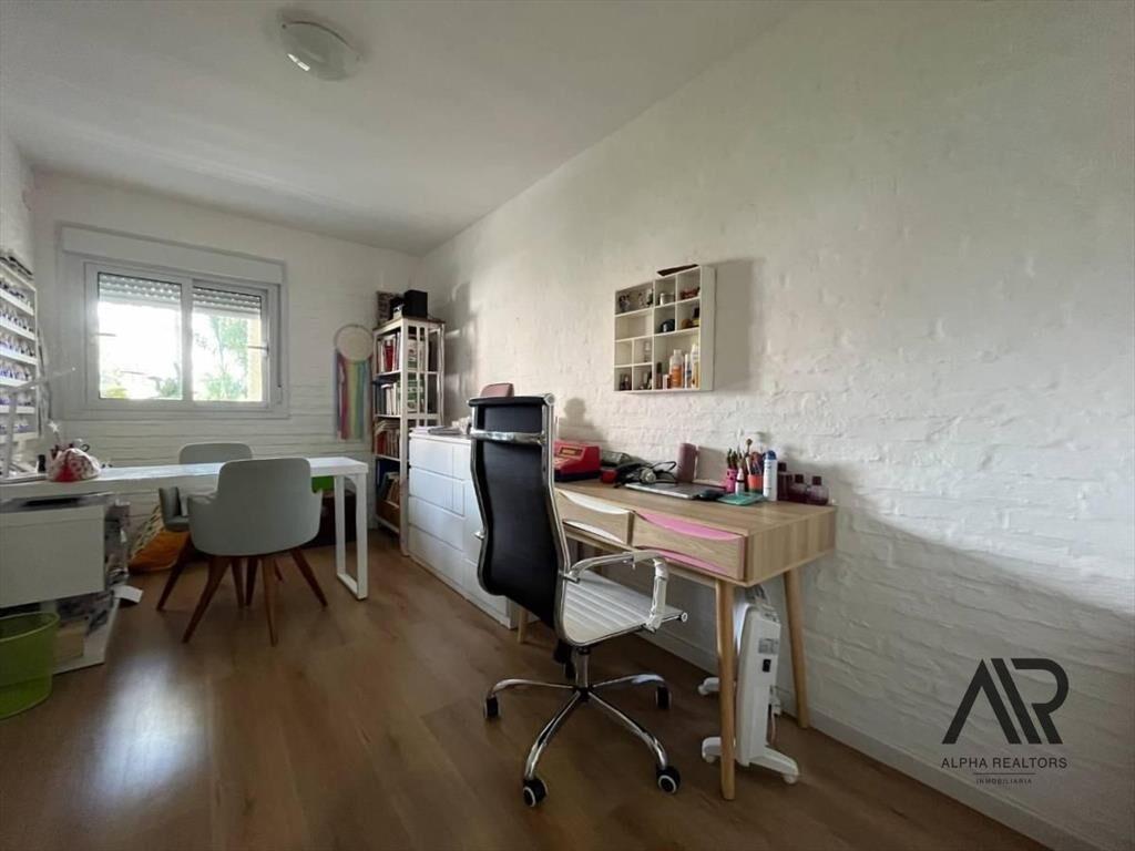 Alquiler Apartamento 3 Dormitorios, 3 Baños Y Garaje En ...