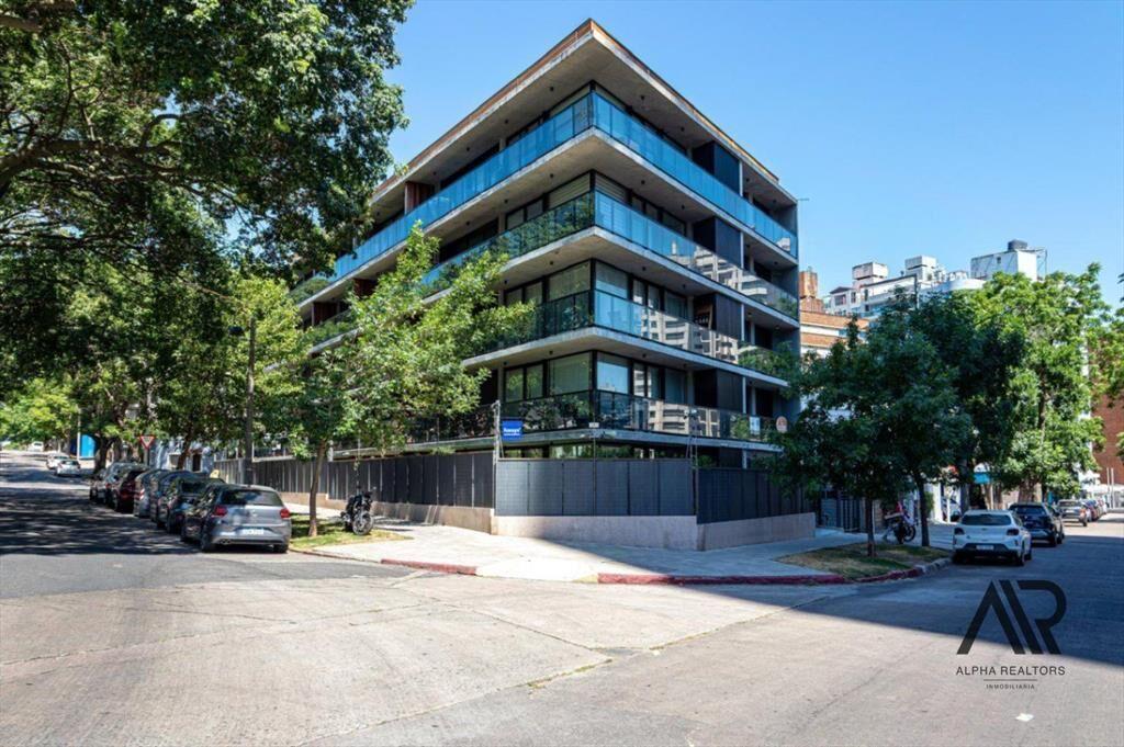 Apartamento en venta c/ cochera en Puerto Buceo
