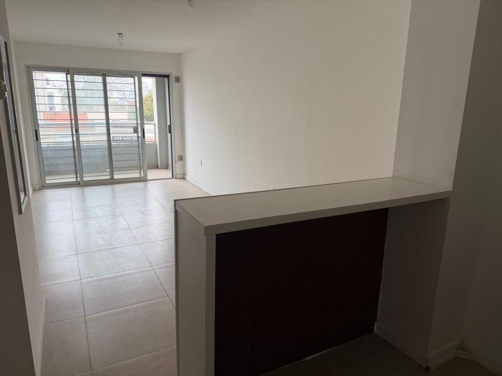 Alquiler apartamento 1 dorm en Malvin, Rivera y C. de Urugua