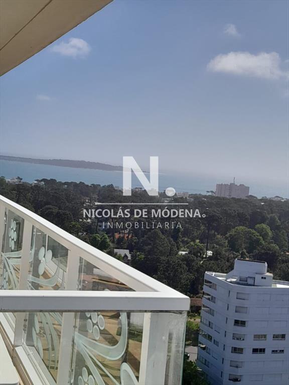 apartamento de 2 dormitorios y 2 baños, ubicado