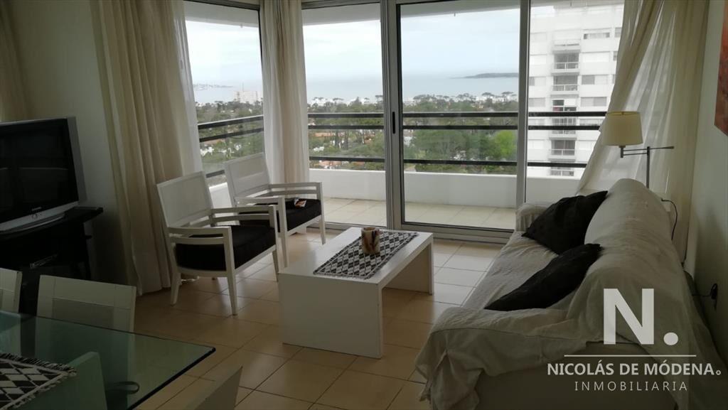 Venta de Apartamento 3 dormitorios. en Jardines del Country