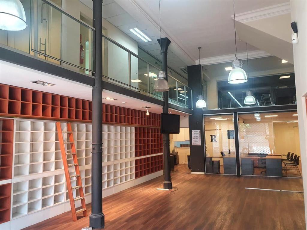 Av Uruguay casi Libertador, padrón único , 1319 m2, excelen