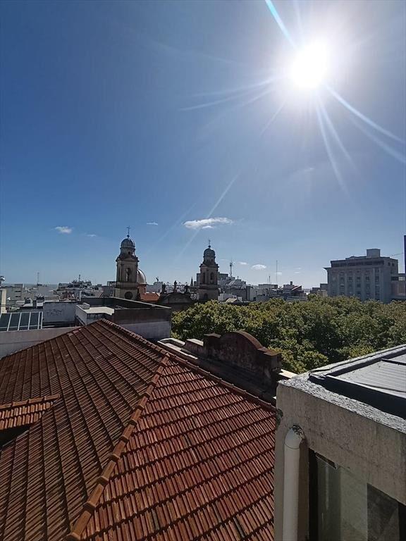 Estrena, frente Plaza Matriz, gran vista, 72 m2, 1 dormitor