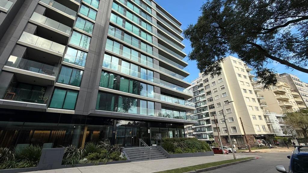 Lujoso apartamento a estrenar en Villa Biarritz!
