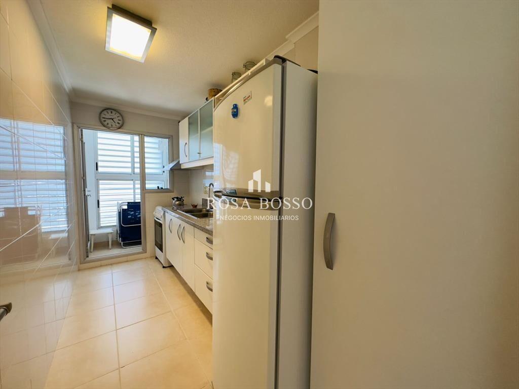 Venta y alquiler de apartamento de dos dormitorios en Punta