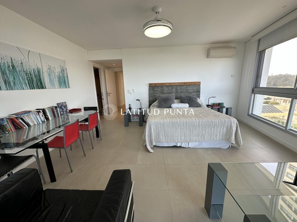 Apartamento en Le Parc, 3 suites más dependencia