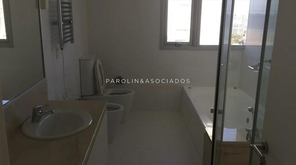 Apartamento en edificio Le Parc, Brava-Punta del