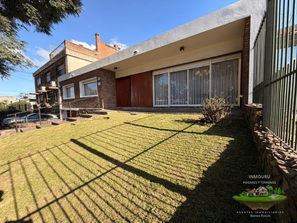 Venta de Casa a metros de Antel Arena