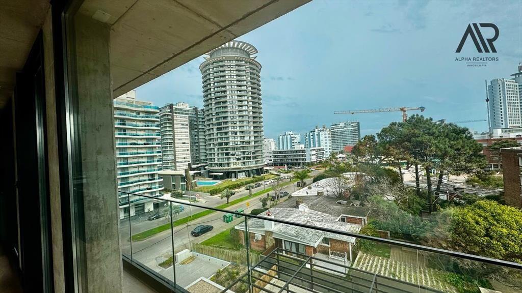 Apartamento en venta c/ cochera en La Pastora