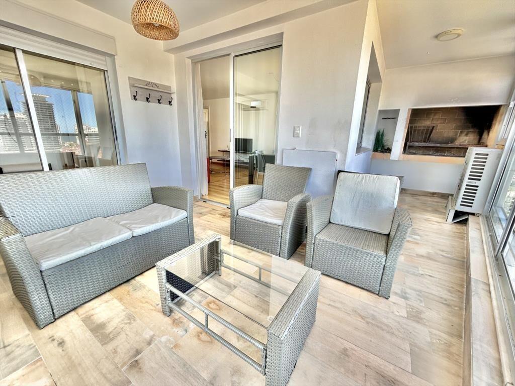 APARTAMENTO EN VENTA 3 DORMITORIOS EDIFICIO CAP BRETON