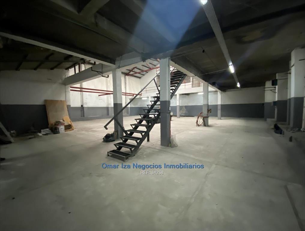 Venta local comercial + galpon + casona centro