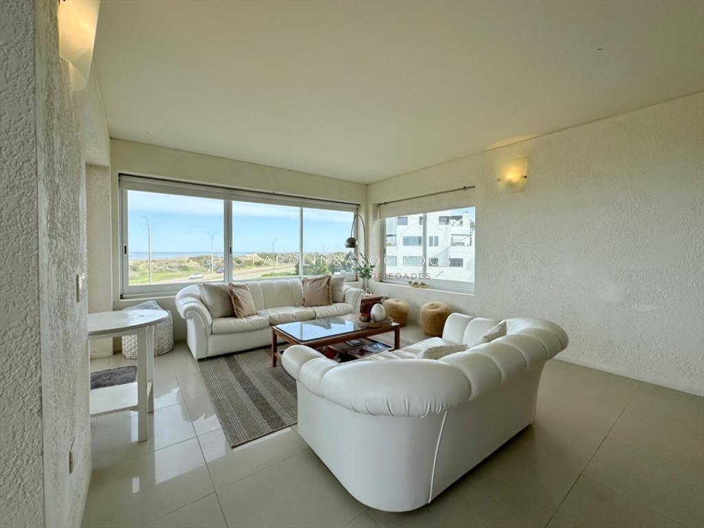 Departamento en Alquiler en Dunas del Golf, 3 Dormitorios.