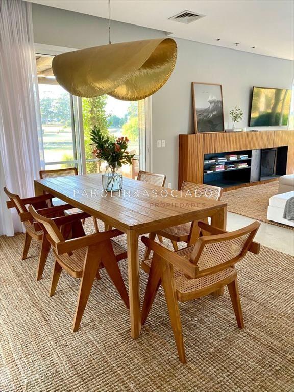 Casa de 4 dormitorios en venta en El Quijote, del