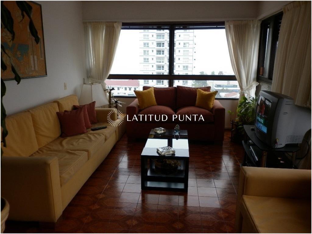 Piso alto en Península