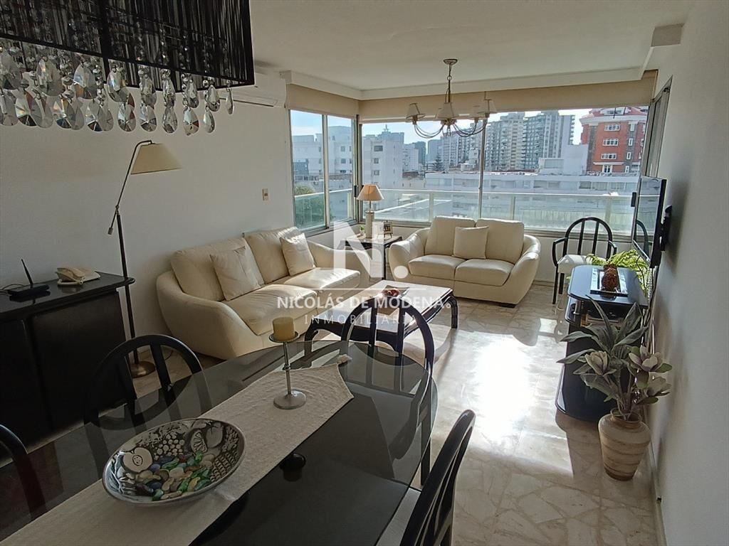 Hermoso apto en Península con vista al mar