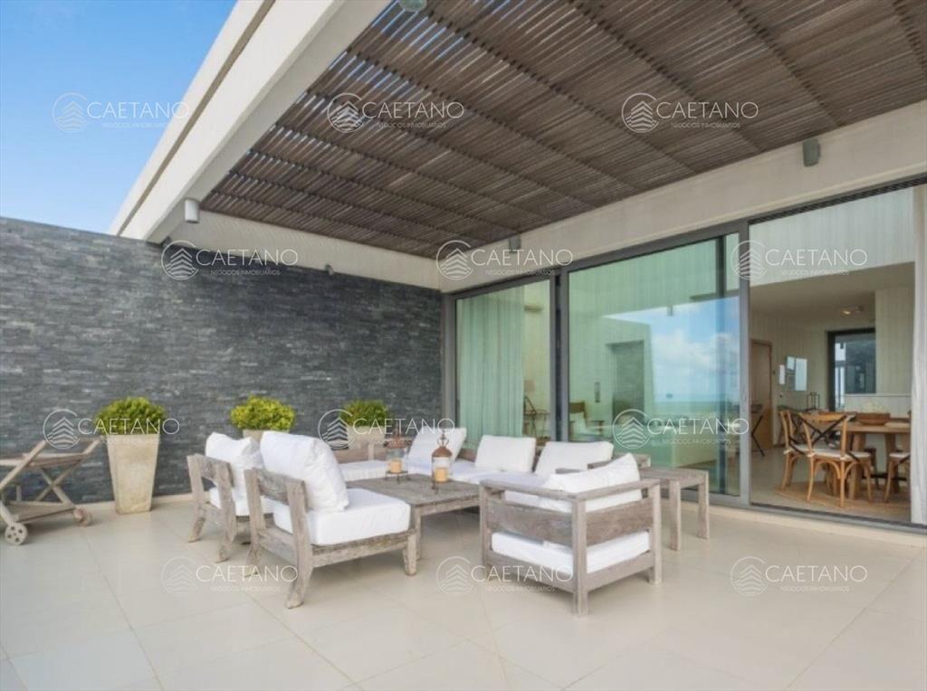 Alquiler espectacular penthouse duplex Punta del