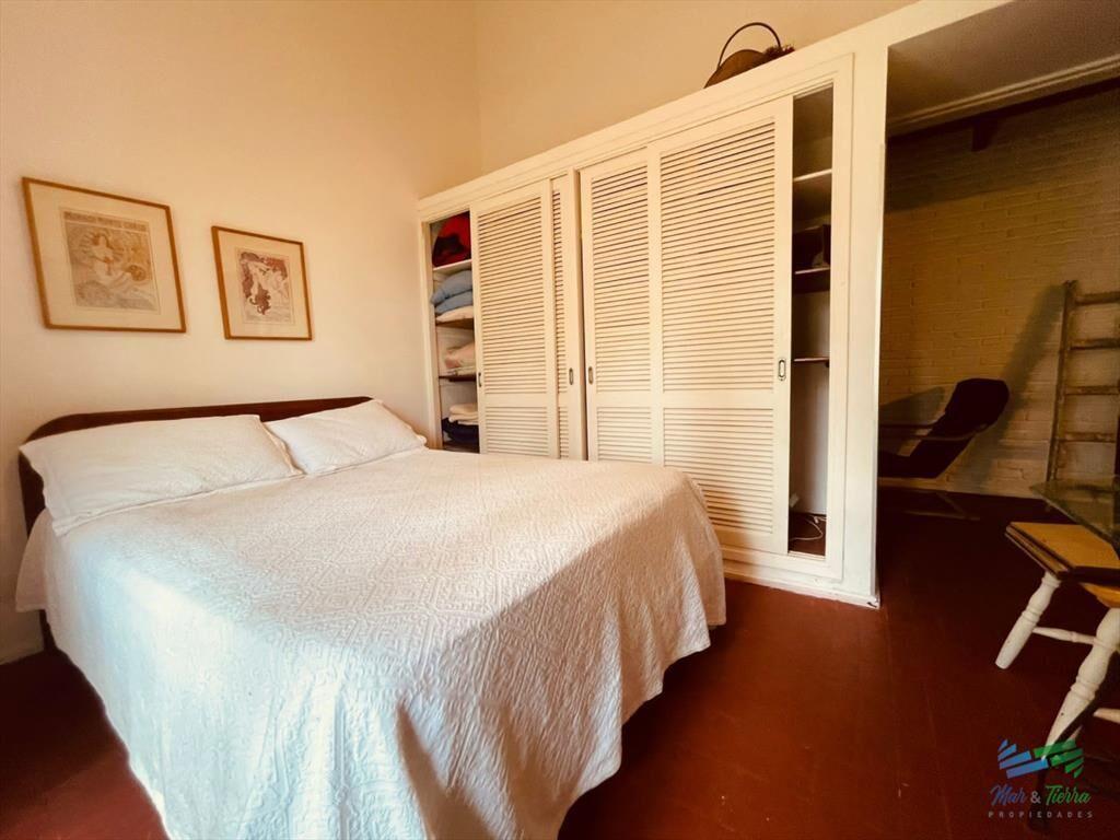 Alquilo casa 4 dormitorios con pisicna en playa