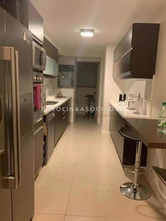 Apartamento en venta de 3 dormitorios en Torre