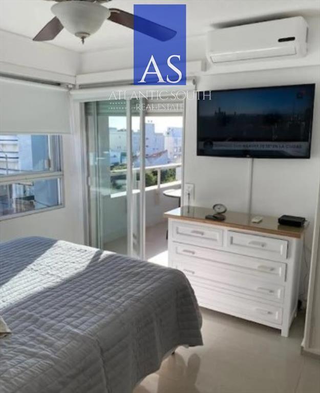 Apartamento 2 dormitorios con vista al puerto en