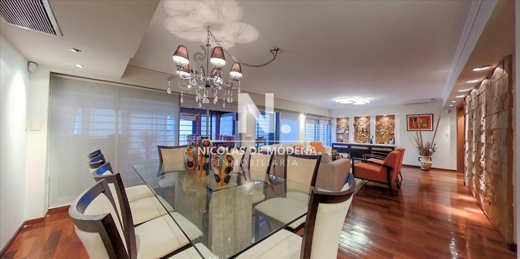 Penthouse de 4 Dormitorios en Venta, frente a la
