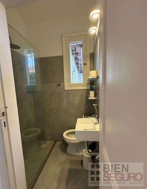 Impecable propiedad en Punta del Este, ideal clínica o inst