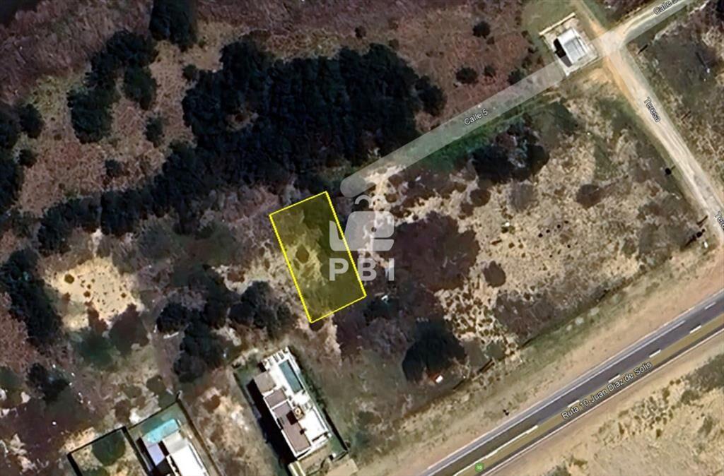 Venta en Oportunidad LOTE con vista a la Laguna