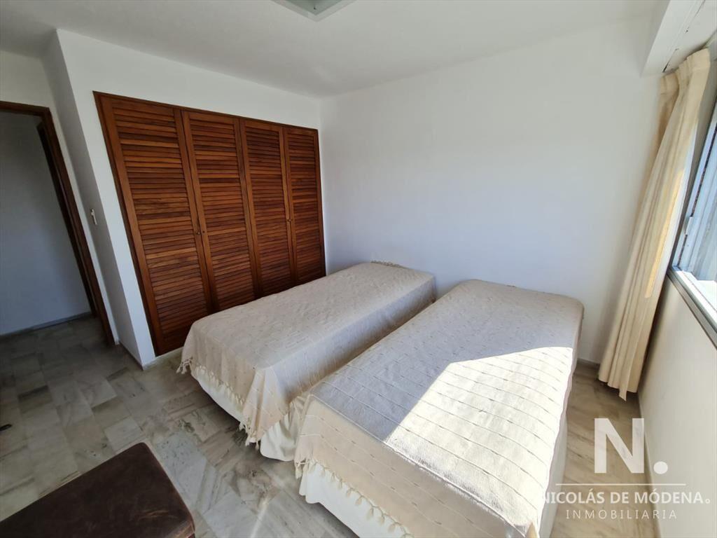 Apartamento de 3 dors con excelente vista y cerca de los ce