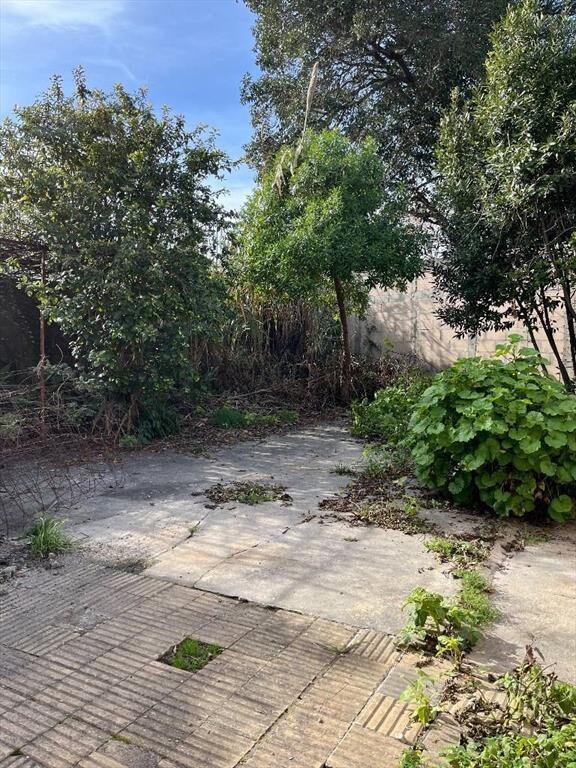 Oportunidad!!!Amplia casa para Reciclar, 5 dorm, garage, ...