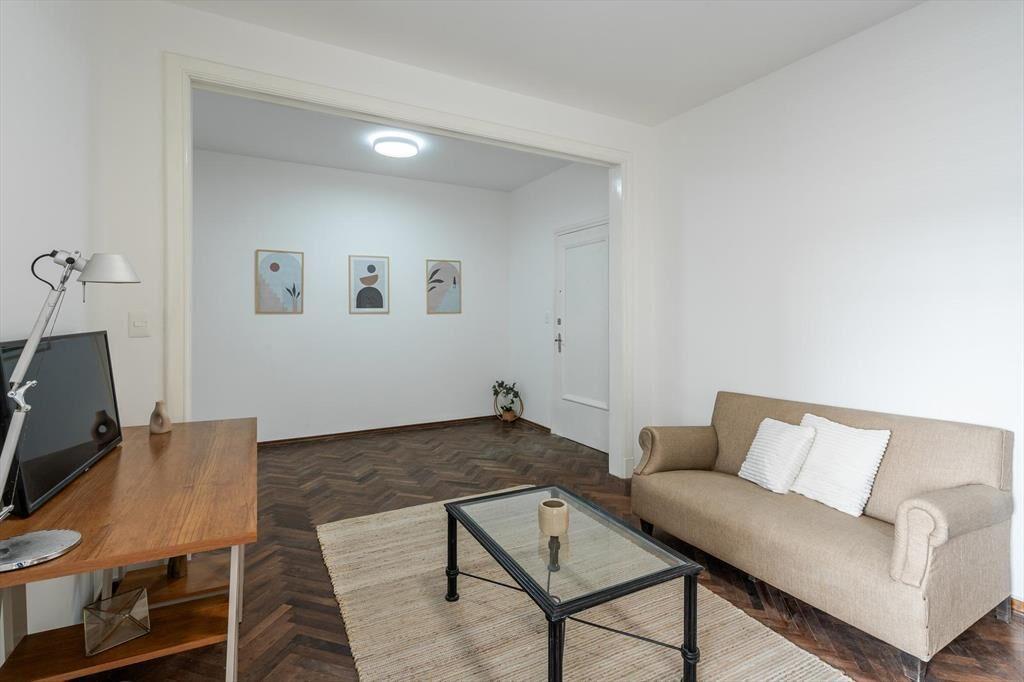 Venta apartamento 3 dormitorios y balcón -  Tres Cruces