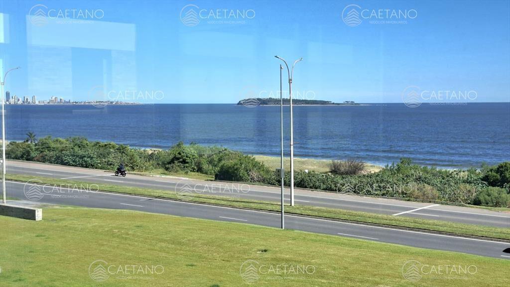Venta apartamento 3 dormitorios. Playa mansa, del