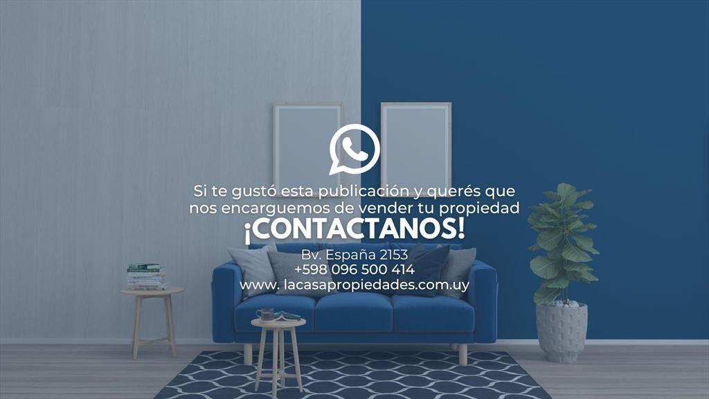Venta en el Centro de local más dos apartamentos en padrón