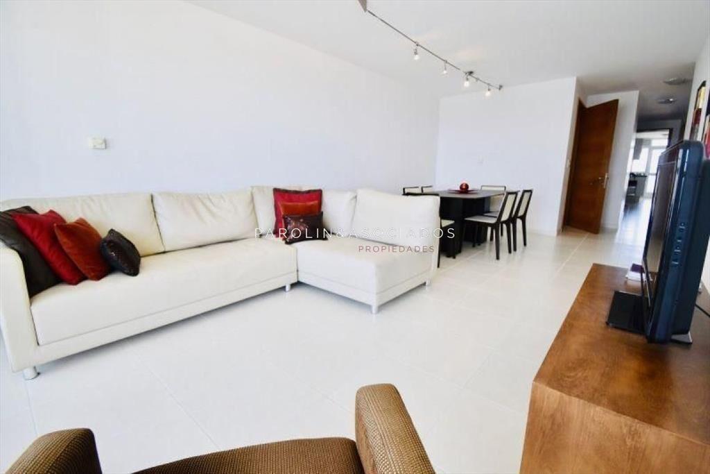 Apartamento en venta de 2 dormitorios en Season