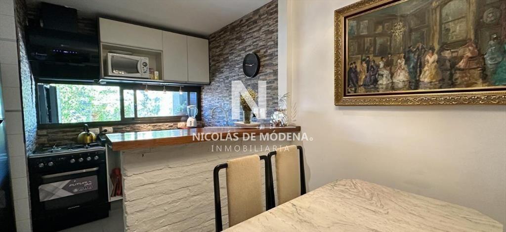 Casa en Venta de 2 Dormitorios Con Cochera En