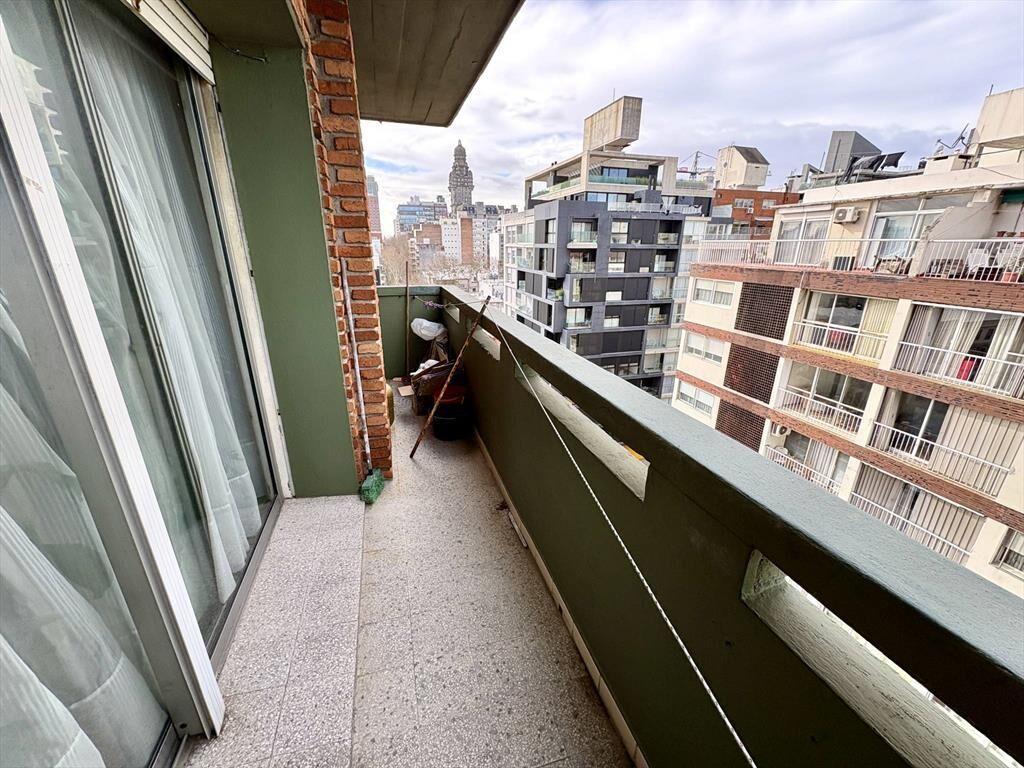 Venta de Apartamento con 2 dormitorios y terraza en Barrio S