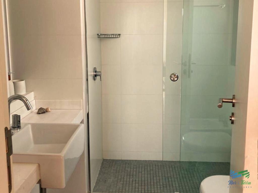 APARTAMENTO EN VENTA, DOS DORMITORIOS, EN TORRE