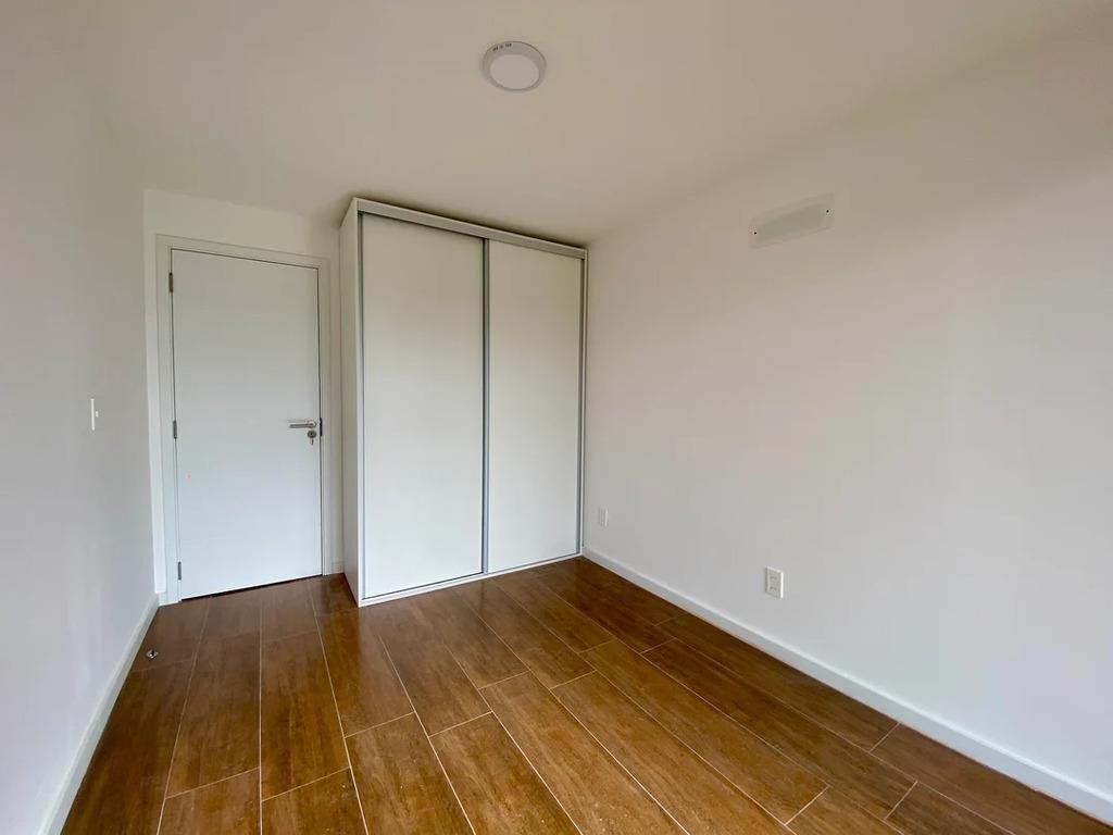 Venta de apartamento de 3 dormitorios, garaje, terraza, Carr