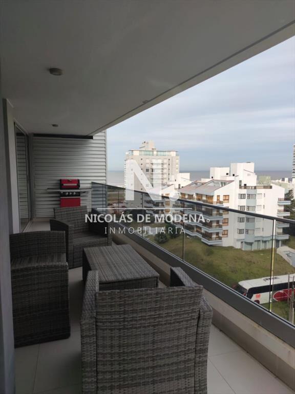 Exelente departamento a metros de la playa.